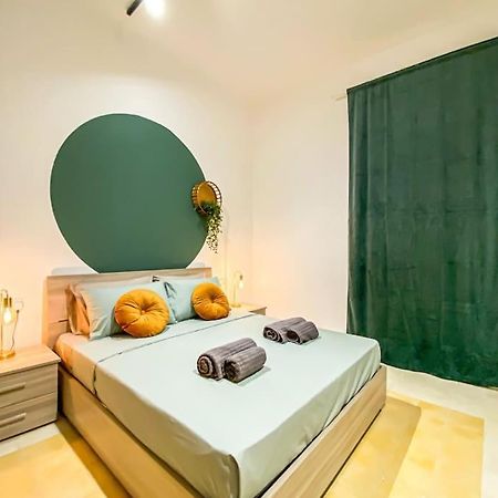 Earthly Escape 7 - Sliema Strand, Gzira Exterior photo